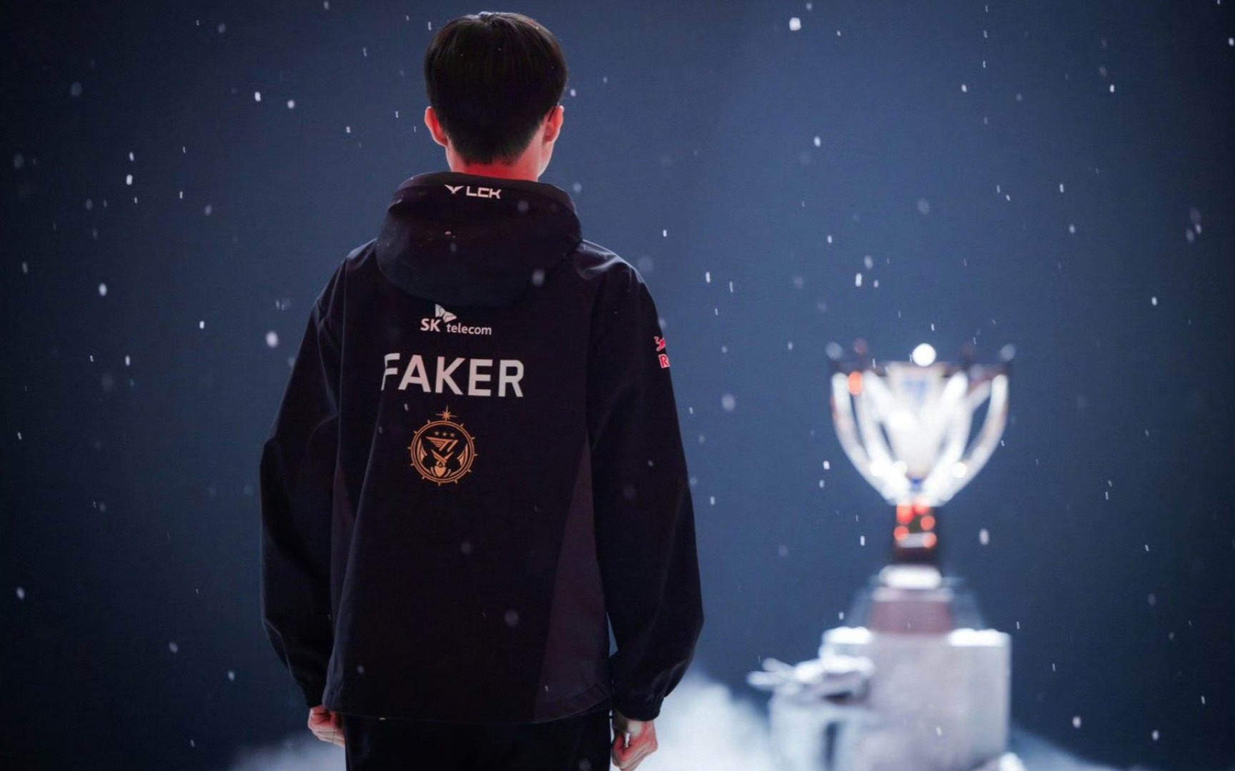 在战胜UP并且拿下第三局MVP后，Scout选手已经拿下2023LPL春季赛常规赛第17次MVP，刷新联赛常规赛MVP纪录