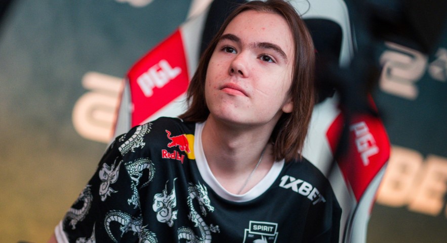 [赛后报告] 新王登基！ LNG Esports 凭借稳健的运营击败 Bilibili Gaming 2：1